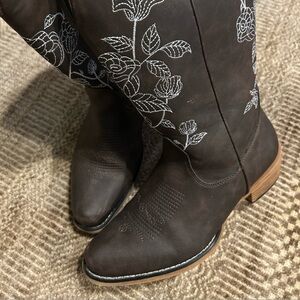 Jeossy Women's Cowboy Mid Calf Boots with Embroidery Flower, Low Heel Size 8